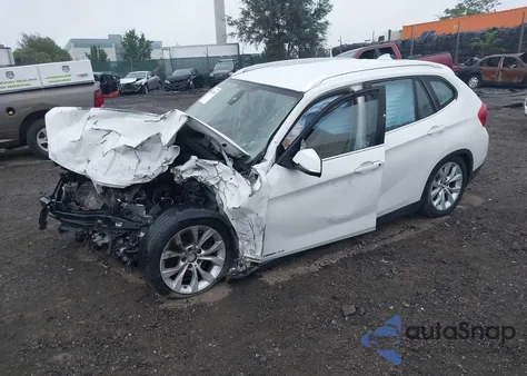 2013 BMW X1 xDrive28I из США, поврежденный, VIN WBAVL1C57DVR90161